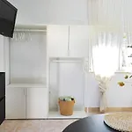 בית נופש Small Stone House In A Quiet Place Island Solta *