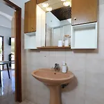 Small Stone House In A Quiet Place Island Solta בית נופש *